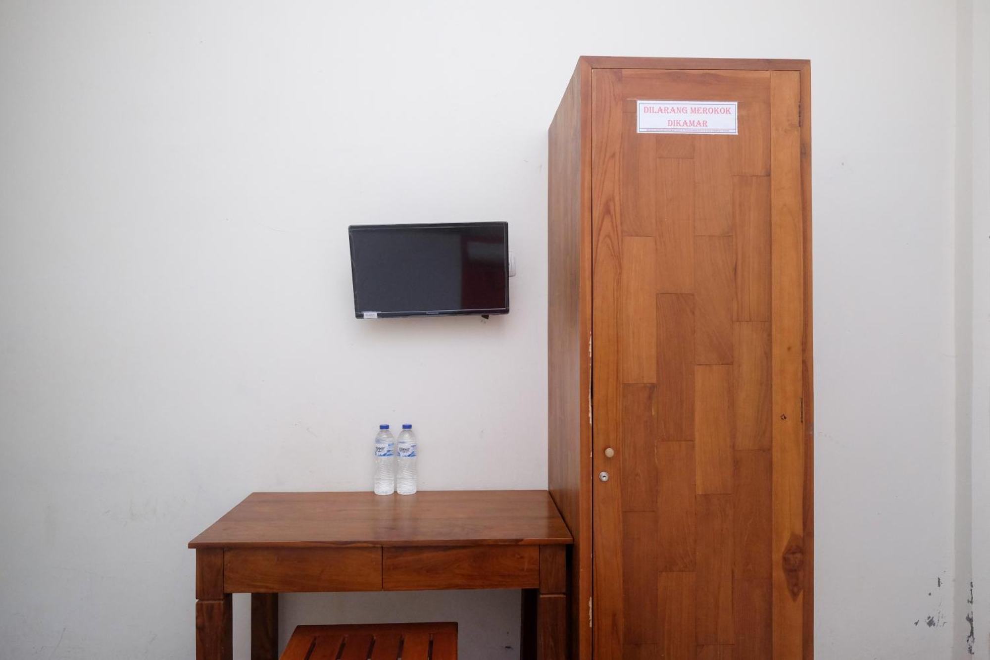 OYO 700 Griya Hanum Syariah Kejayan Bagian luar foto