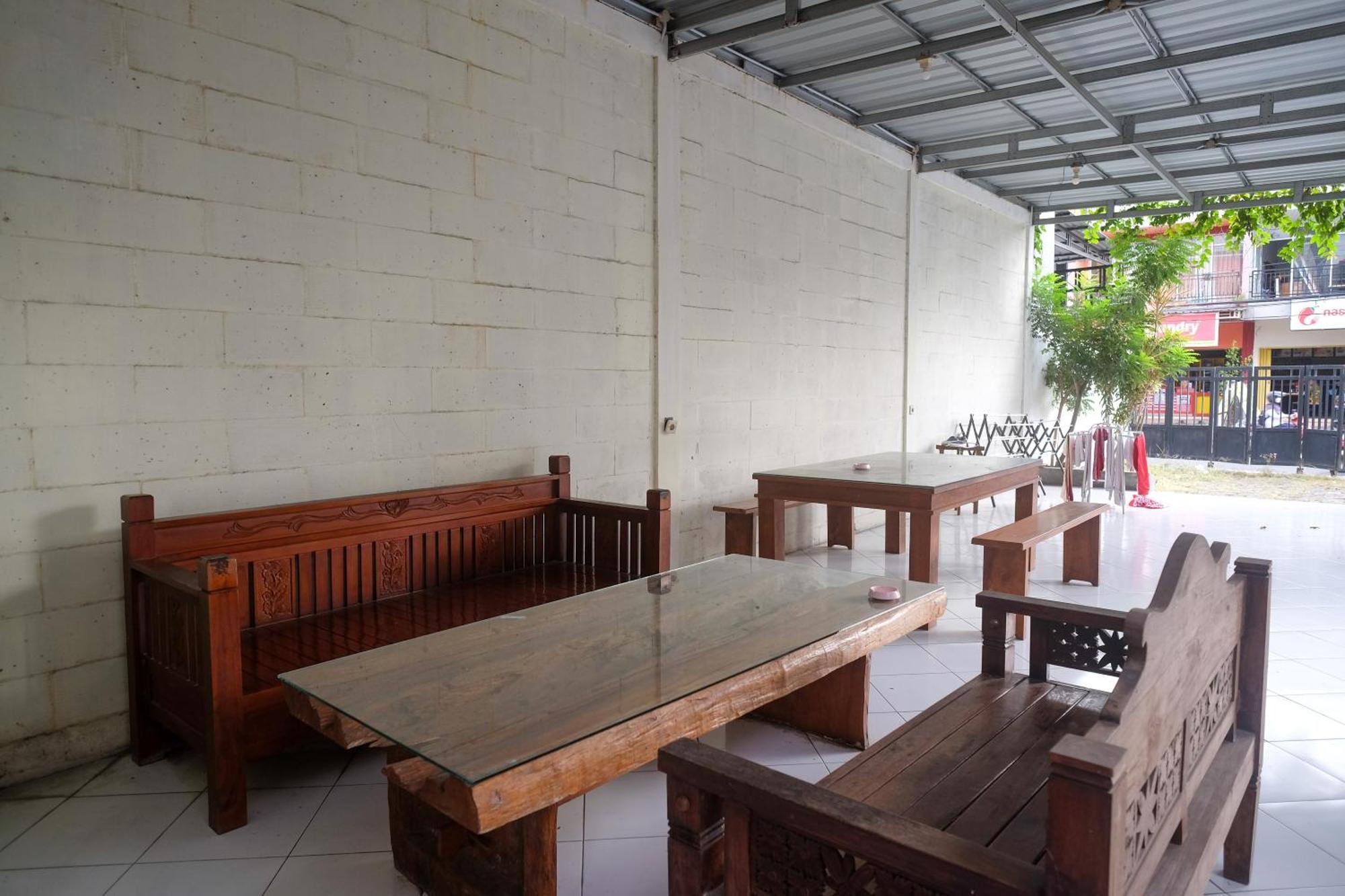 OYO 700 Griya Hanum Syariah Kejayan Bagian luar foto